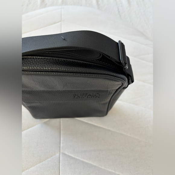 | NWOT | Buffalo | David Bitton | Shoulder / Crossbody Messenger Bag - Picture 7 of 13